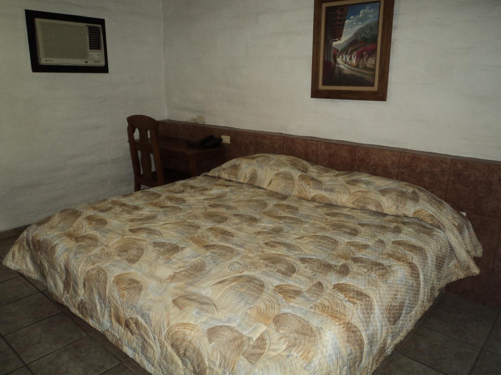 Hotel El Rancho Navojoa Bilik gambar